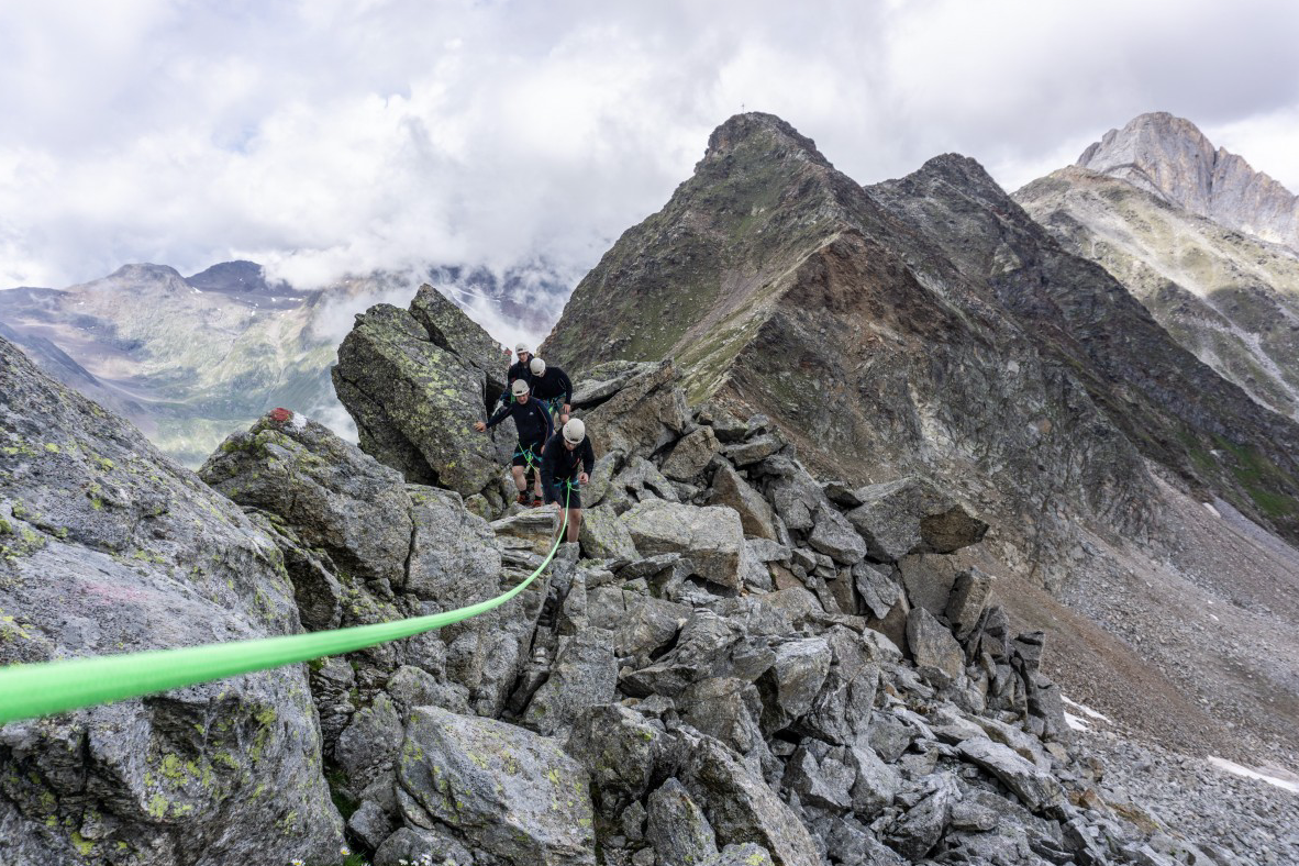 Op hoogalpien niveau van Innsbruck naar Merano