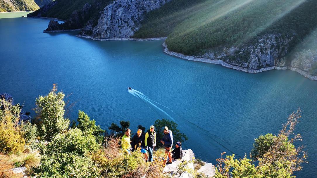 Wild Trail - Koman Lake, Albanië