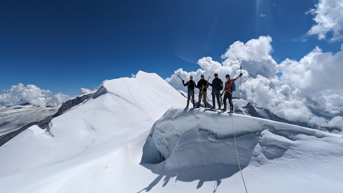 4000-ers rond Saas Grund